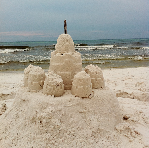 vacation photography, beach vacation, photo inspiration, sand castle